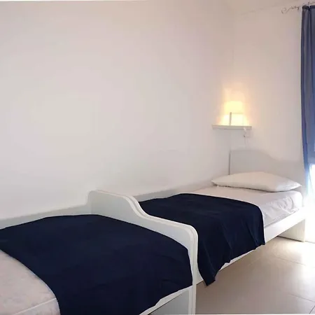 25679 Apartment