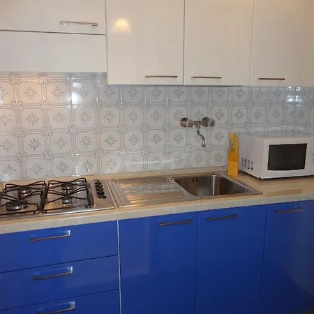 25679 Apartment *