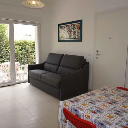 25679 Apartment