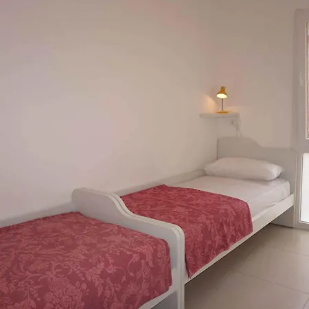25679 Apartment